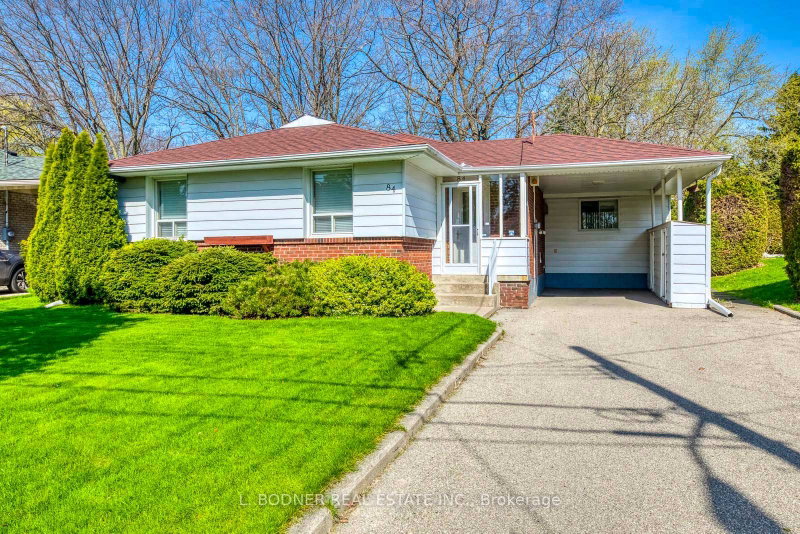 84 Ravenscrest Drive
