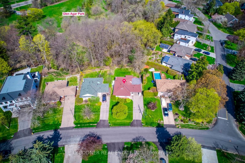 84 Ravenscrest Drive