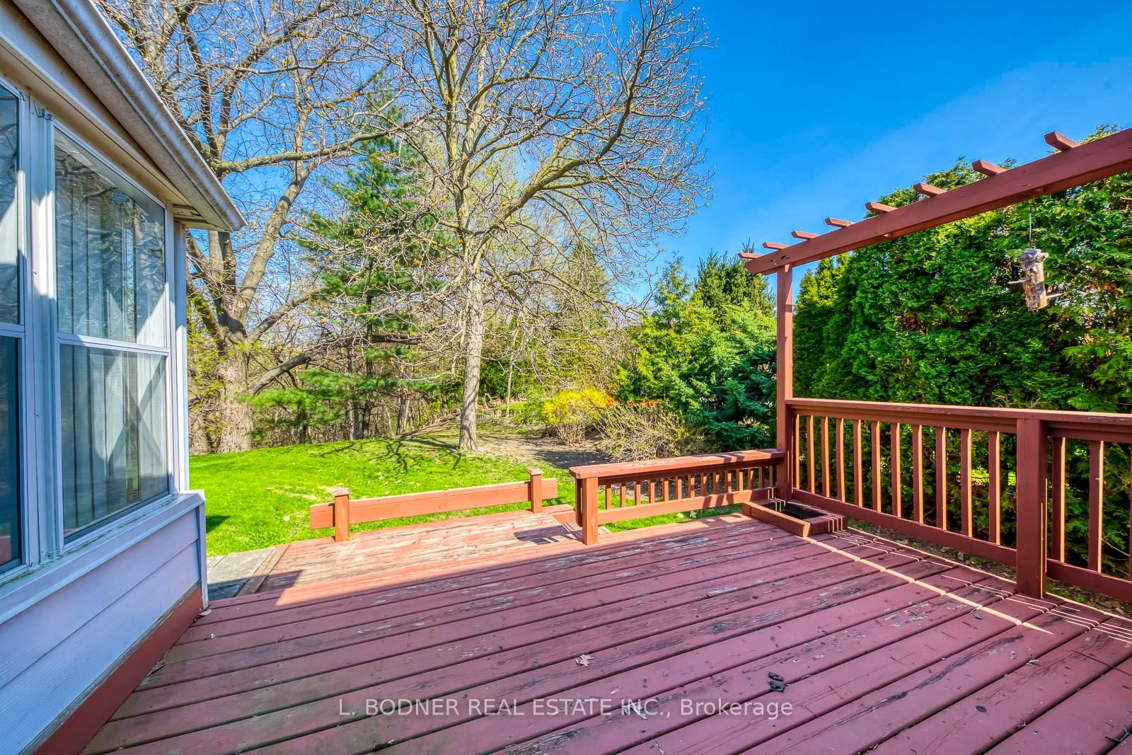 84 Ravenscrest Drive • Toronto, ON photo 30