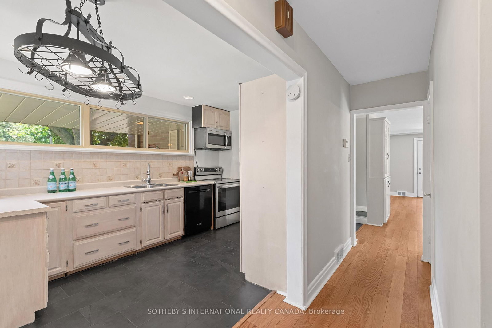 9 Babington Court • Toronto, ON photo 13