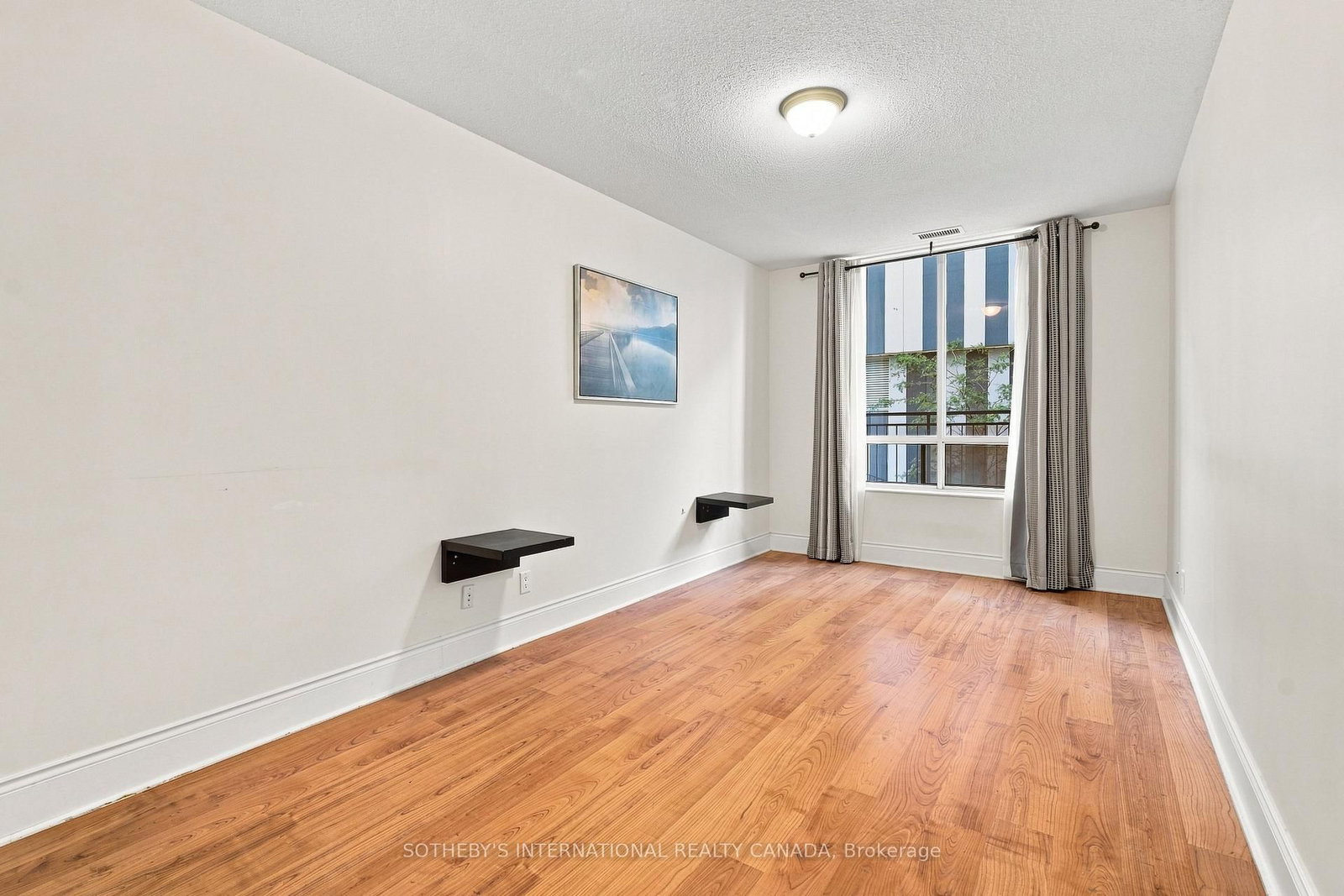 5233 Dundas Street • #115 • Toronto, ON photo 16