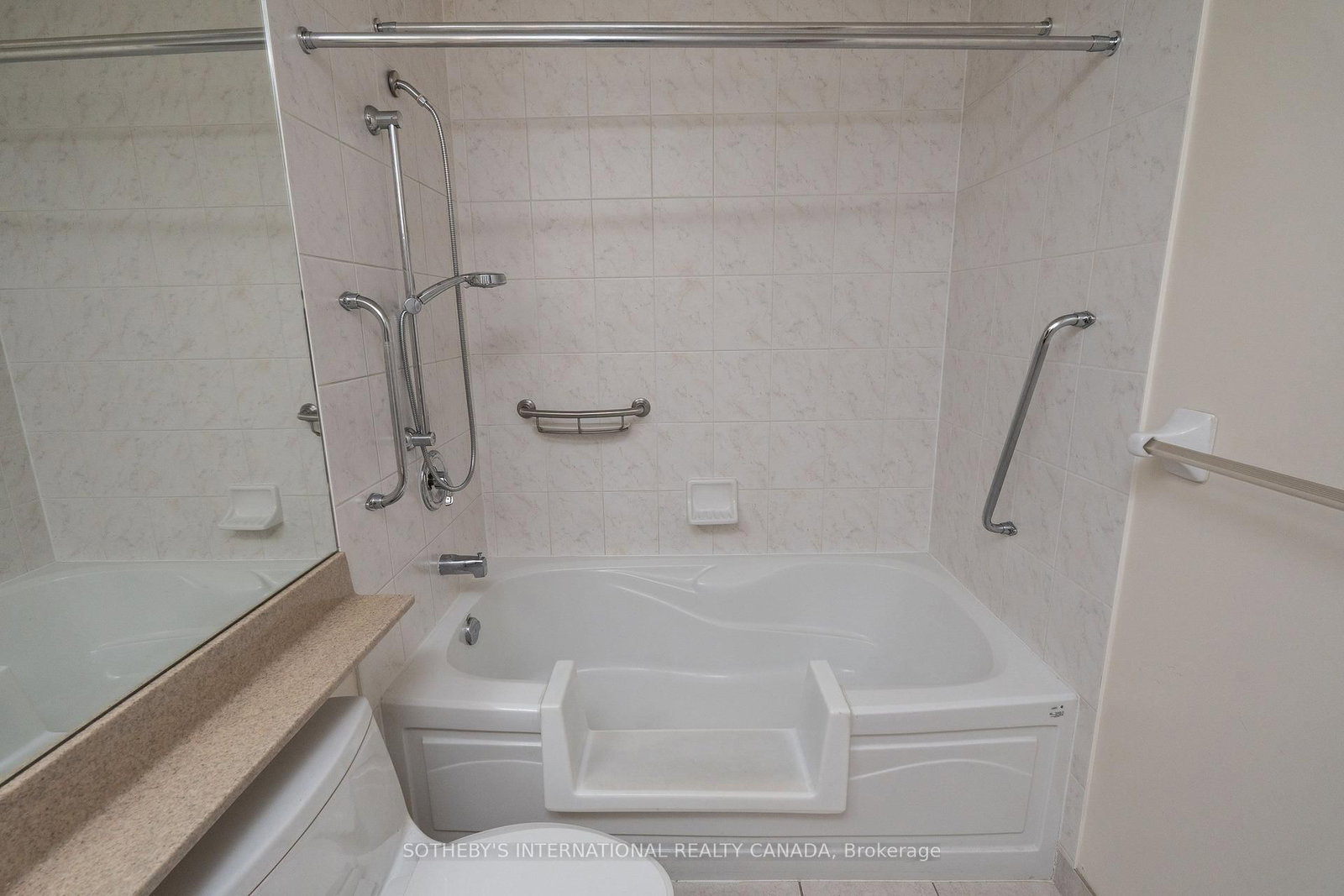 5233 Dundas Street • #115 • Toronto, ON photo 21