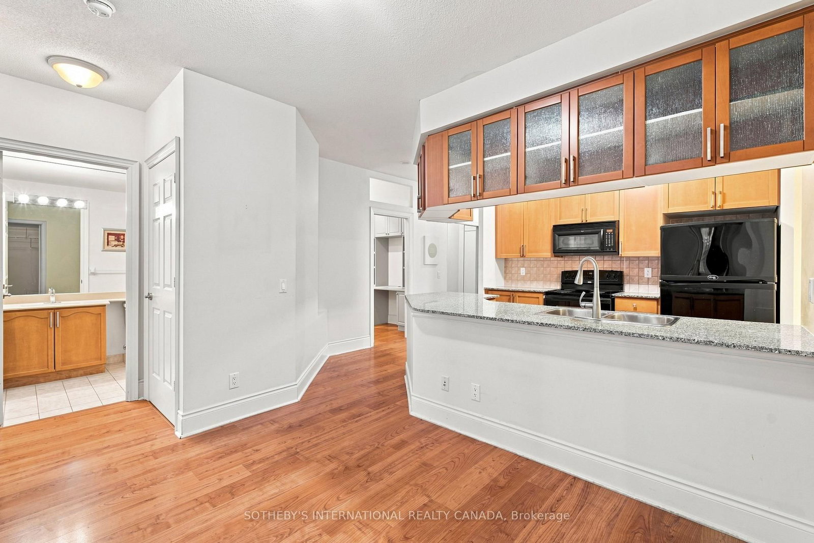 5233 Dundas Street • #115 • Toronto, ON photo 9