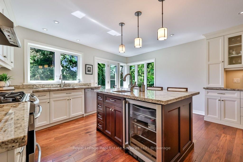 1528 Warland Road • Oakville, ON photo 15