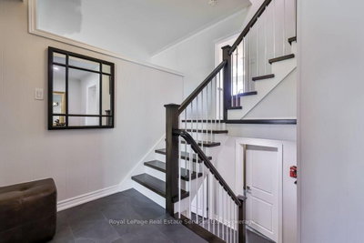 1528 Warland Road • Oakville, ON photo 6