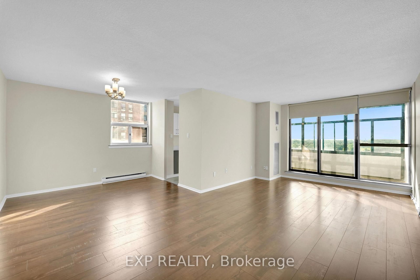 25 Kensington Brampton,ON L6T 3W8 — Photo 8