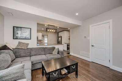 126 Poplar Avenue • Halton Hills, ON photo 4