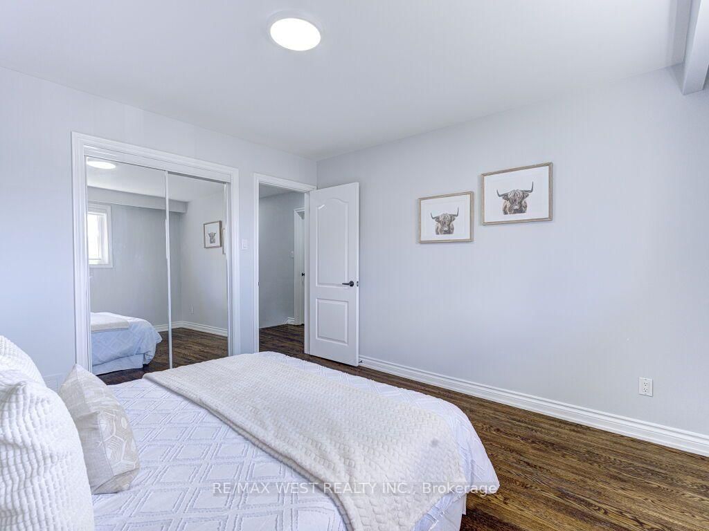 17 Cabana Drive • Toronto, ON photo 25