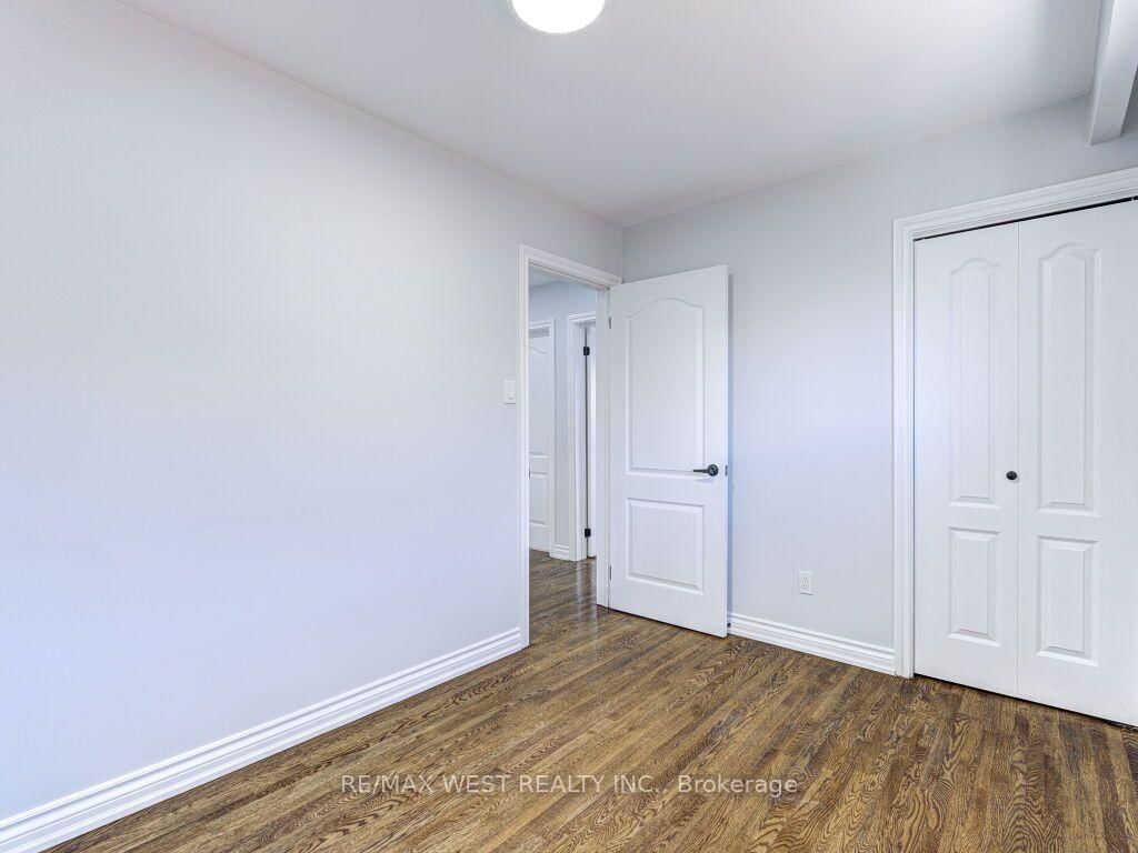 17 Cabana Drive • Toronto, ON photo 27