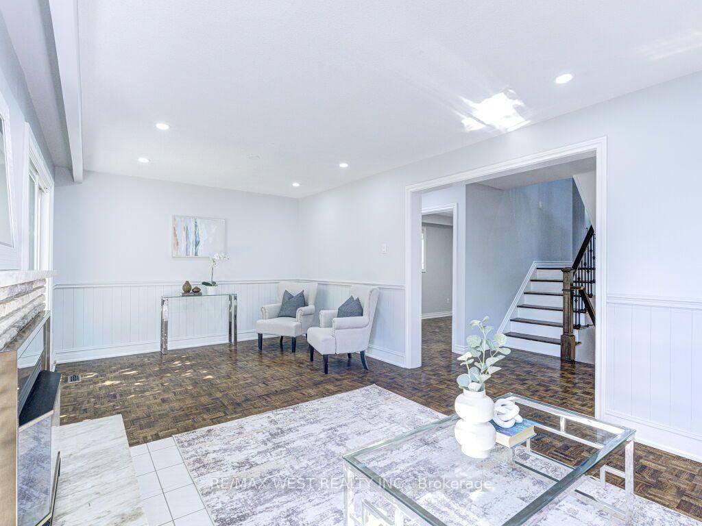 17 Cabana Drive • Toronto, ON photo 36