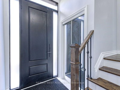 17 Cabana Drive • Toronto, ON photo 5