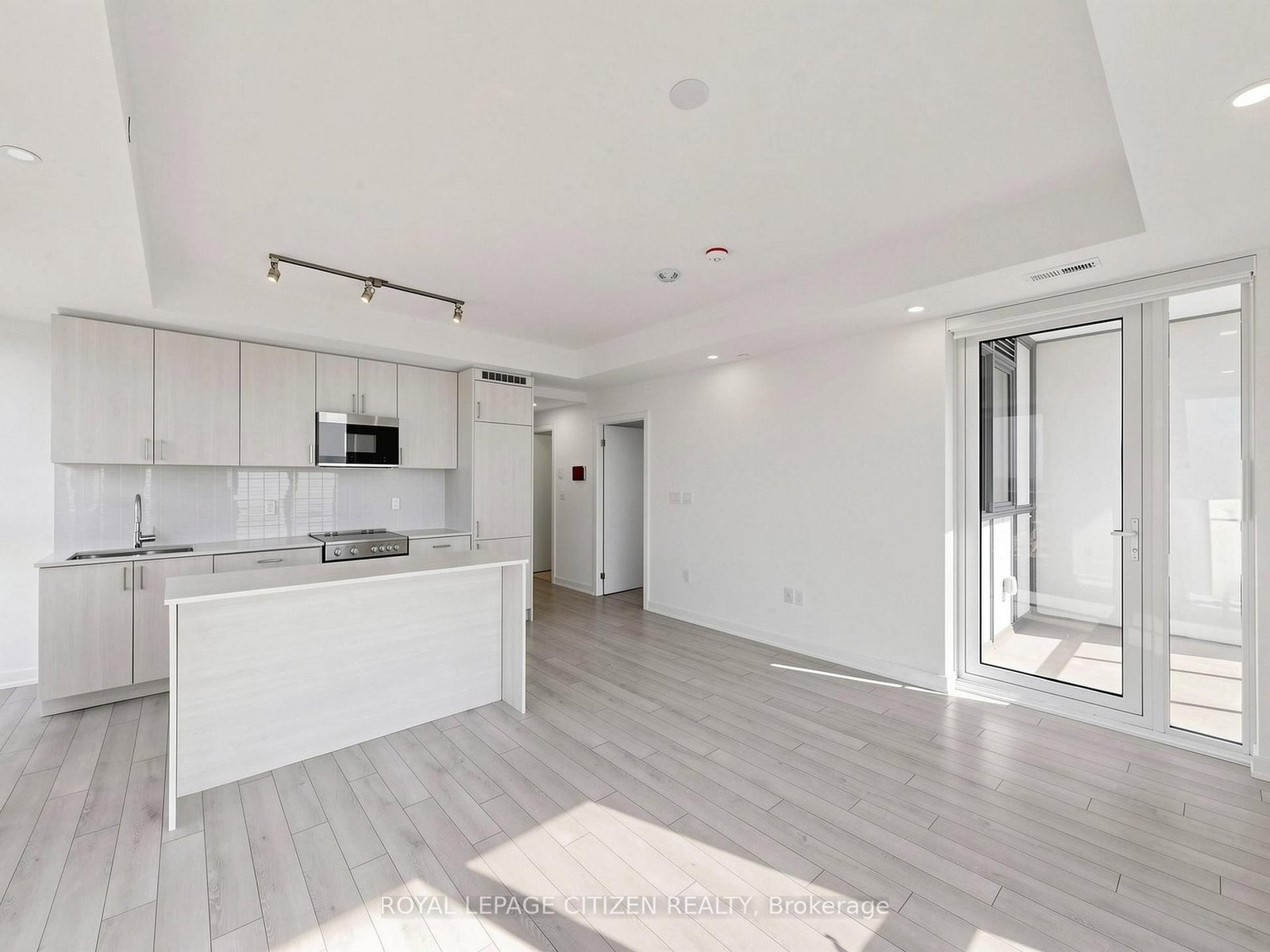 1005 Dundas Street • #814 • Oakville, ON photo 10