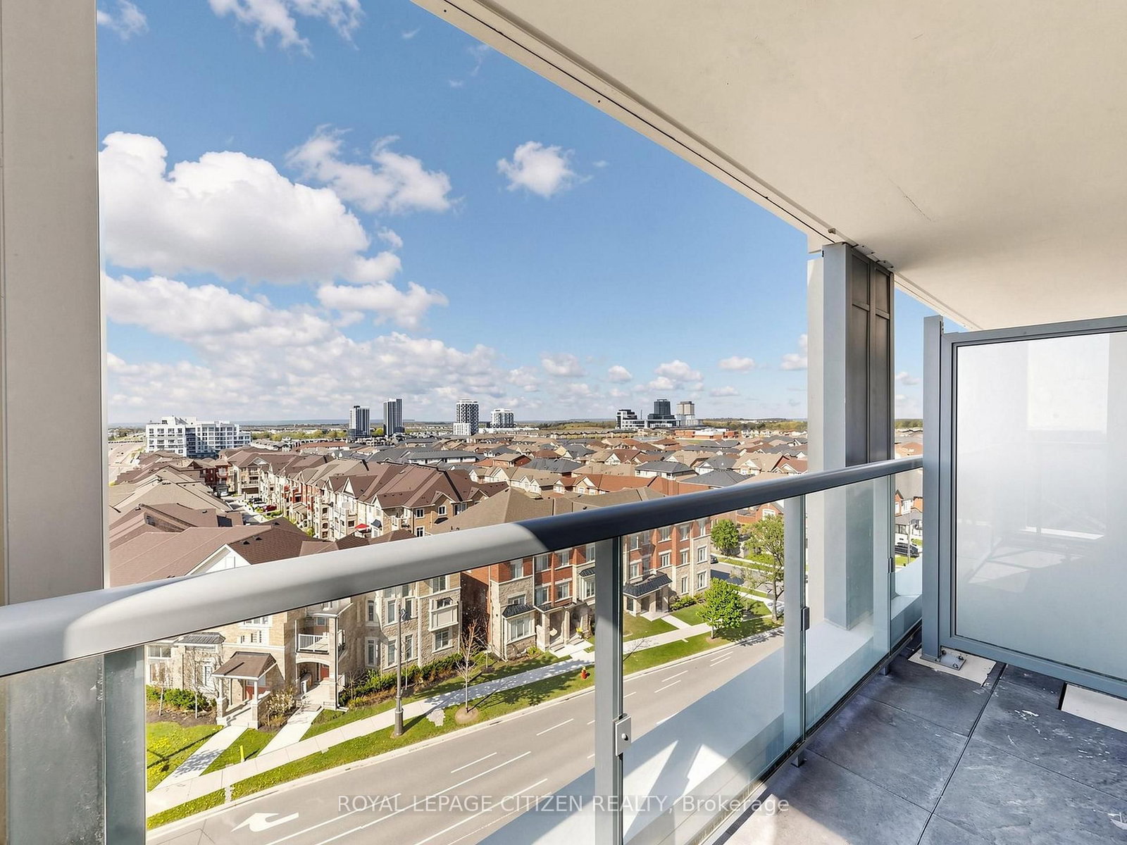 1005 Dundas Street • #814 • Oakville, ON photo 31