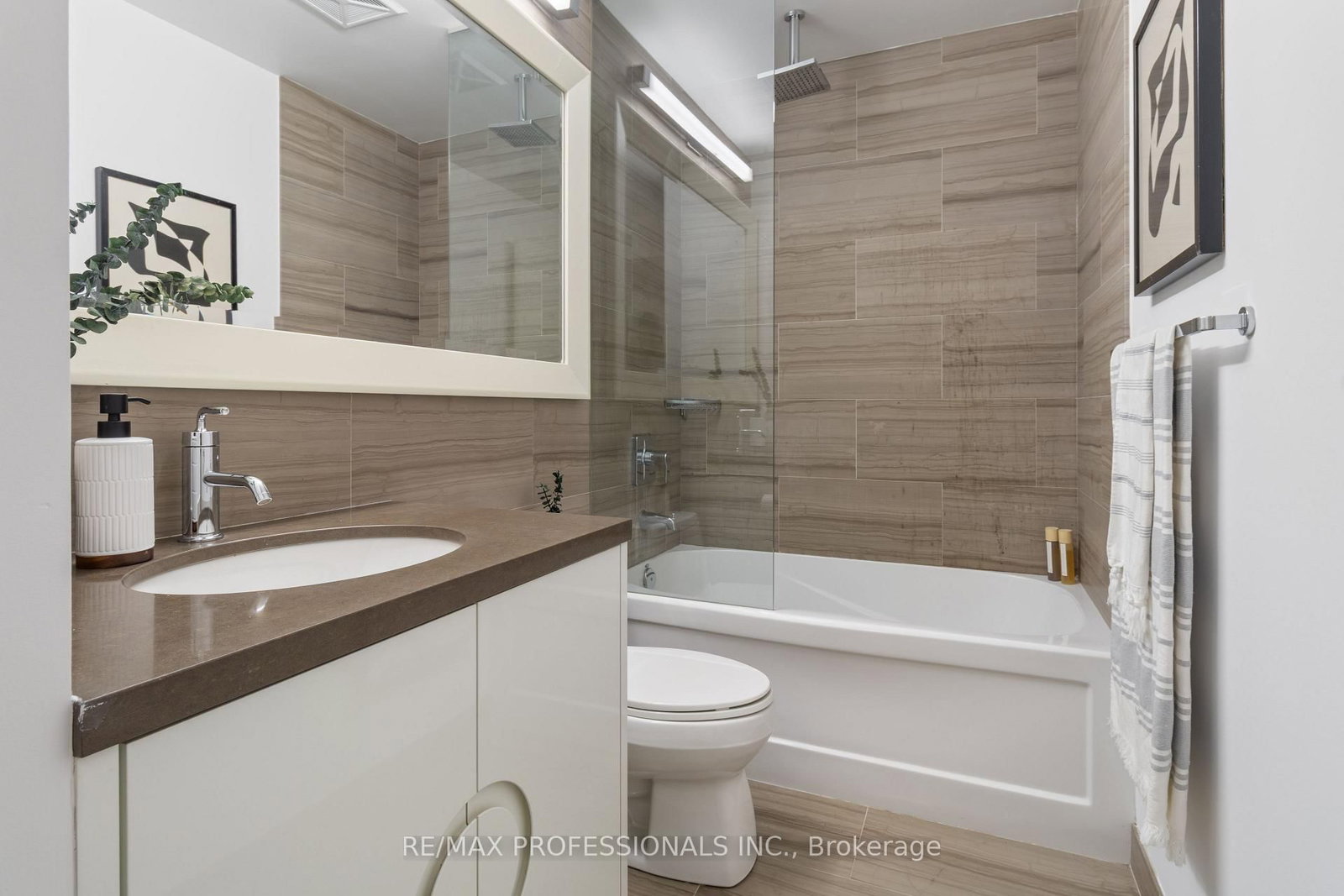 88 Park Lawn Road • #1605 • Toronto, ON photo 3