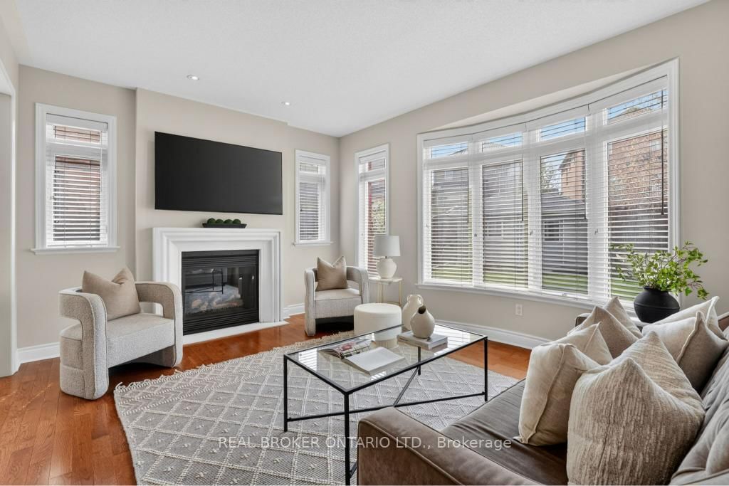 12 Lookout Court • Halton Hills, ON photo 10