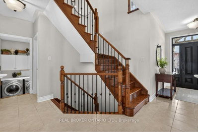 12 Lookout Court • Halton Hills, ON photo 5