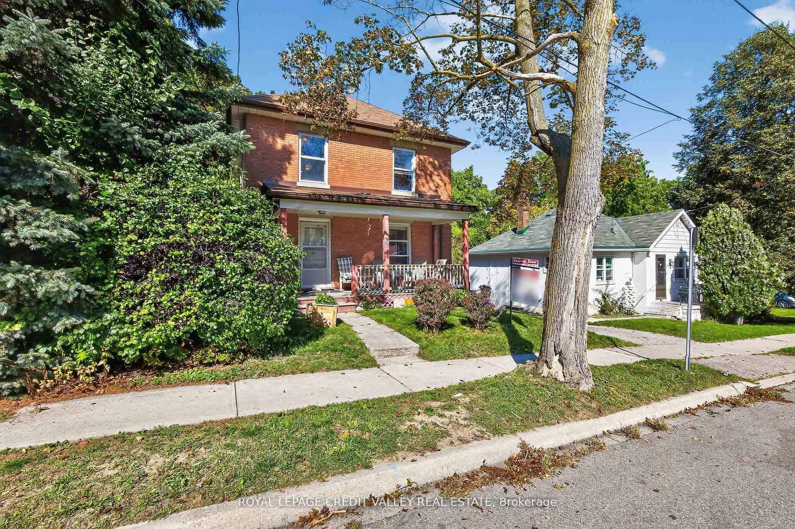 34 Joseph Street • Brampton, ON photo 2
