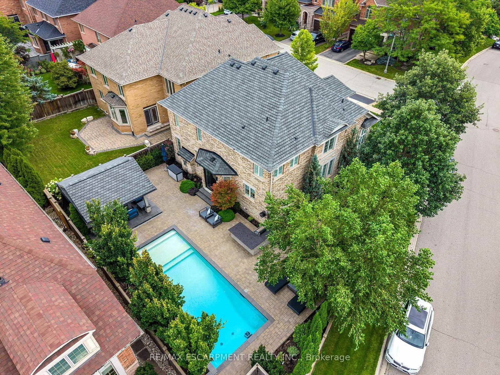 2234 Lyndhurst Drive • Oakville, ON photo 6