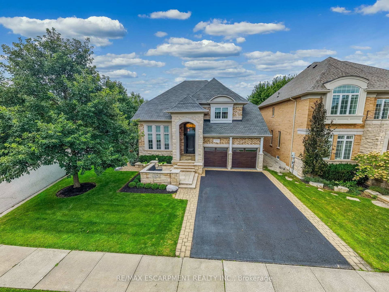 2234 Lyndhurst Drive • Oakville, ON photo 8