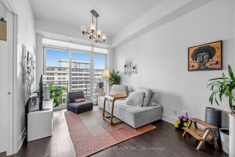 LPH8 - 1830 Bloor Street W