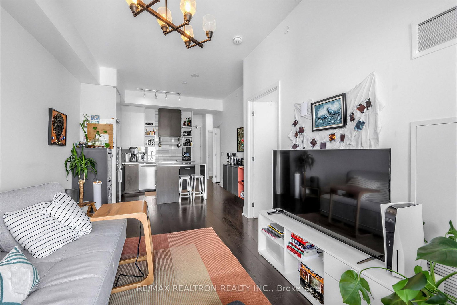 1830 Bloor Street W • #LPH8 • Toronto, ON photo 5
