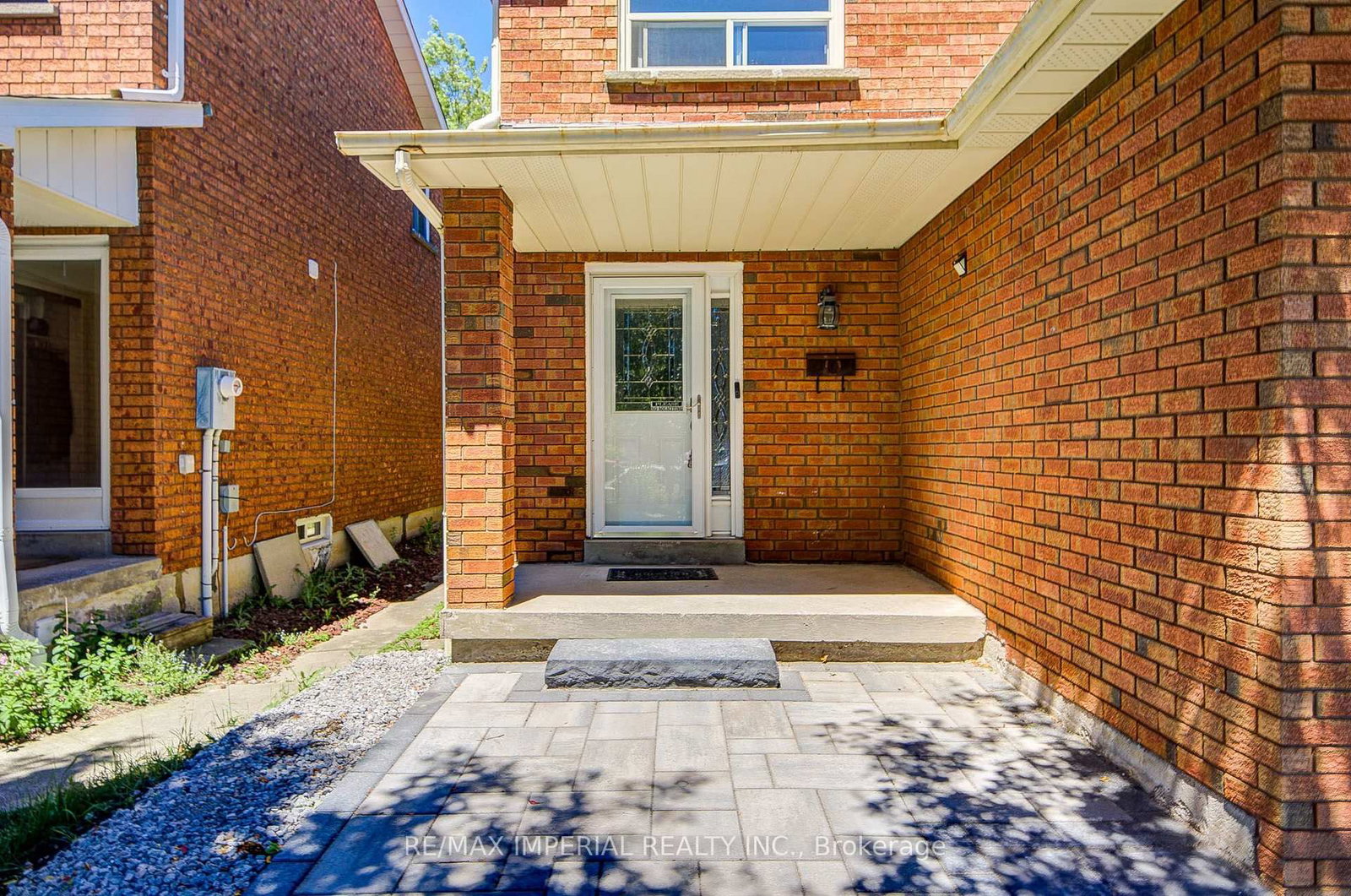 3377 Hargrove Road • Mississauga, ON photo 2
