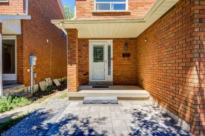 3377 Hargrove Road • Mississauga, ON photo 2