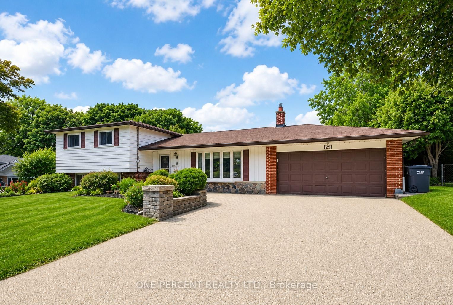 25 Hilltop Drive • Caledon, ON photo 3