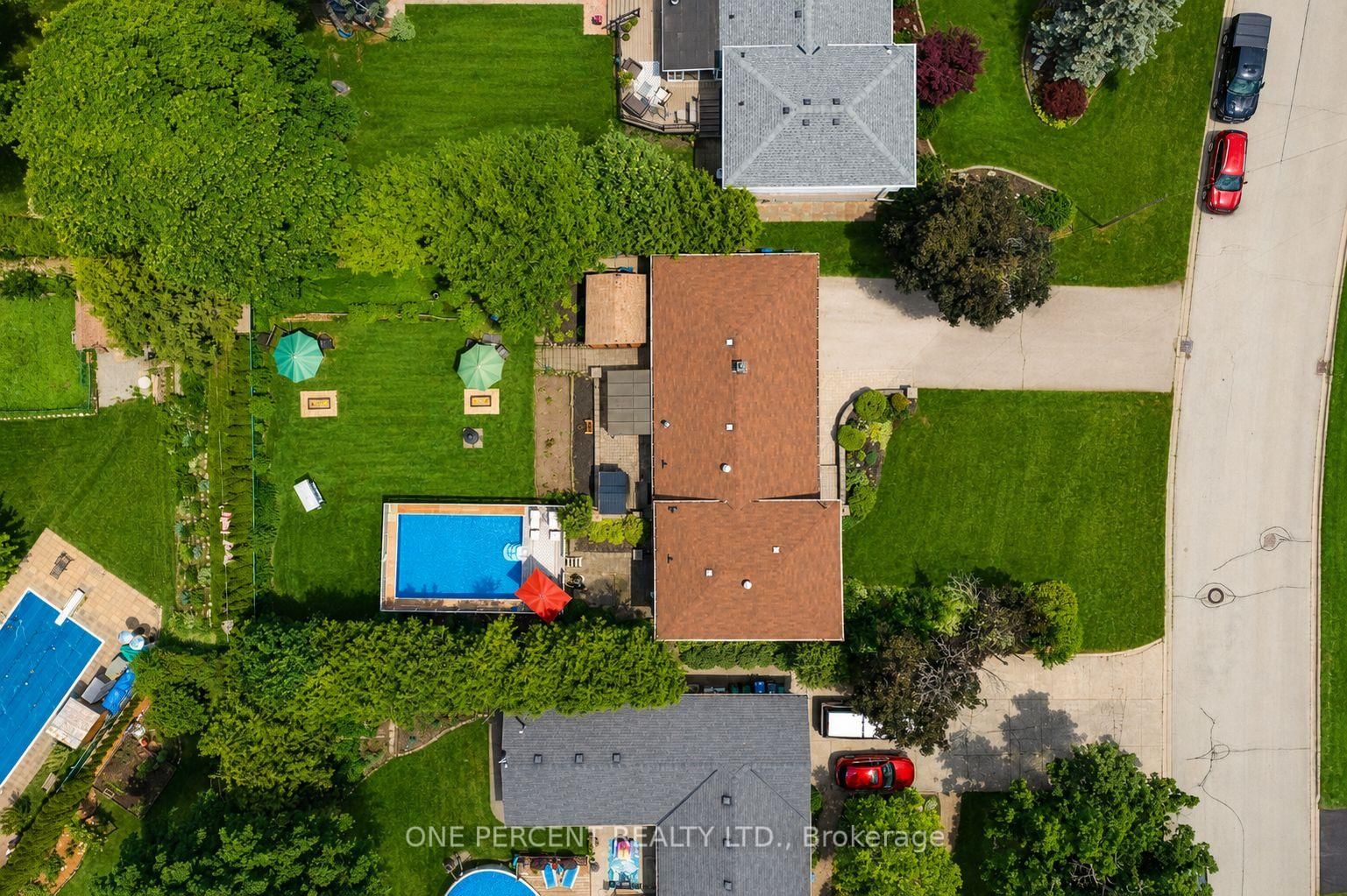 25 Hilltop Drive • Caledon, ON photo 4