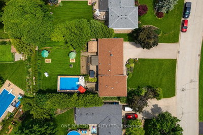 25 Hilltop Drive • Caledon, ON photo 4