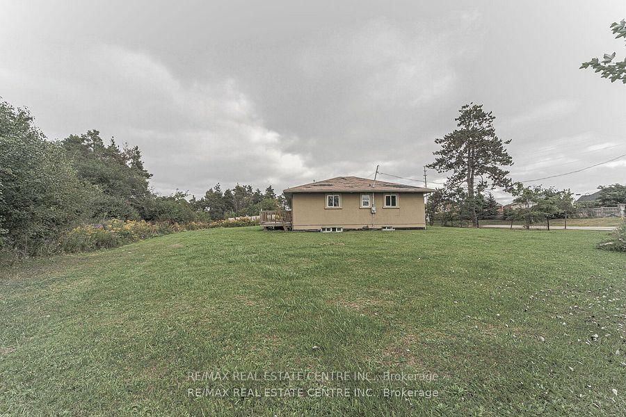 3024 Countryside Drive • Brampton, ON photo 11