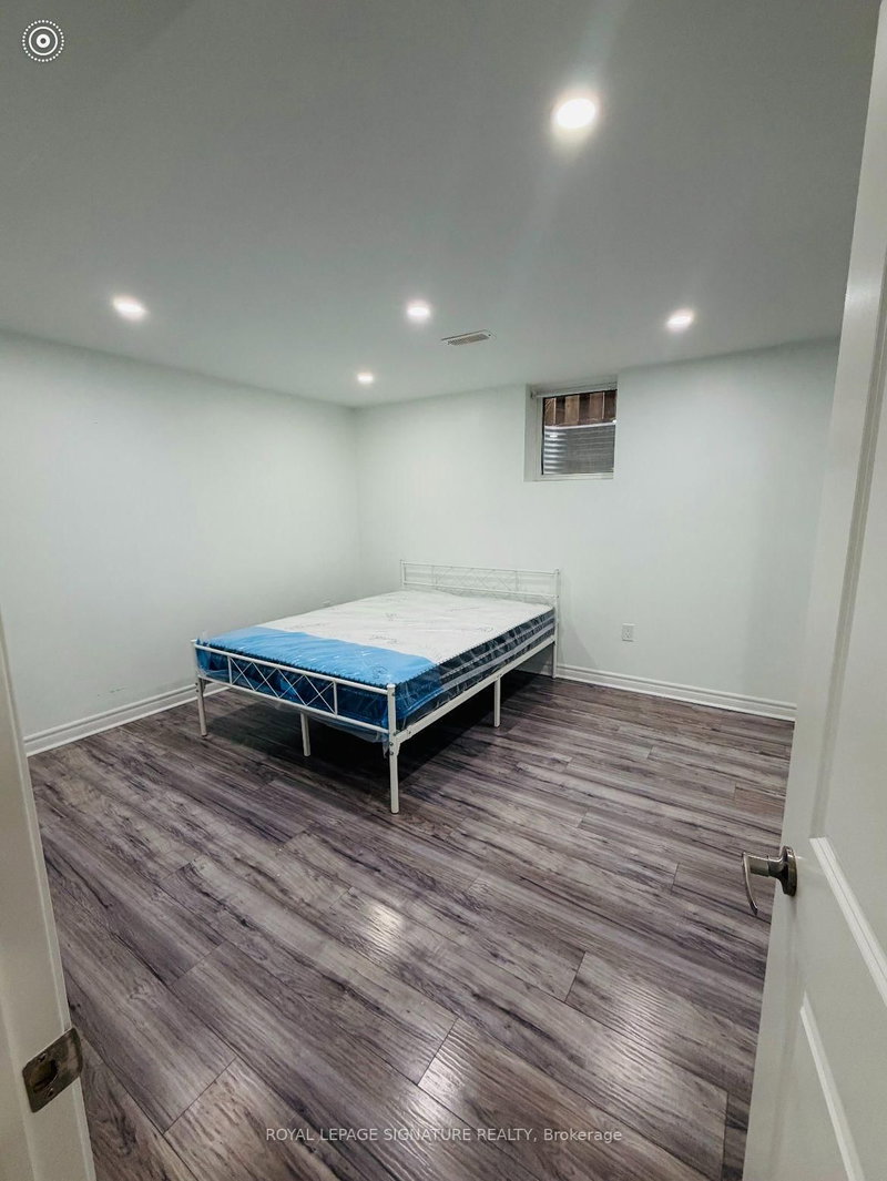 Room 1 - 445 Malaga Road