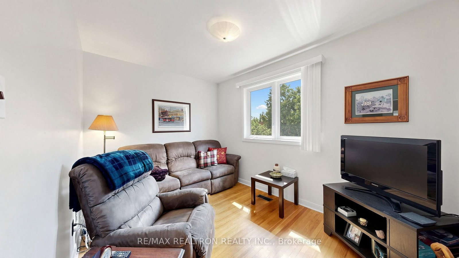80 Frankton Crescent • Toronto, ON photo 18