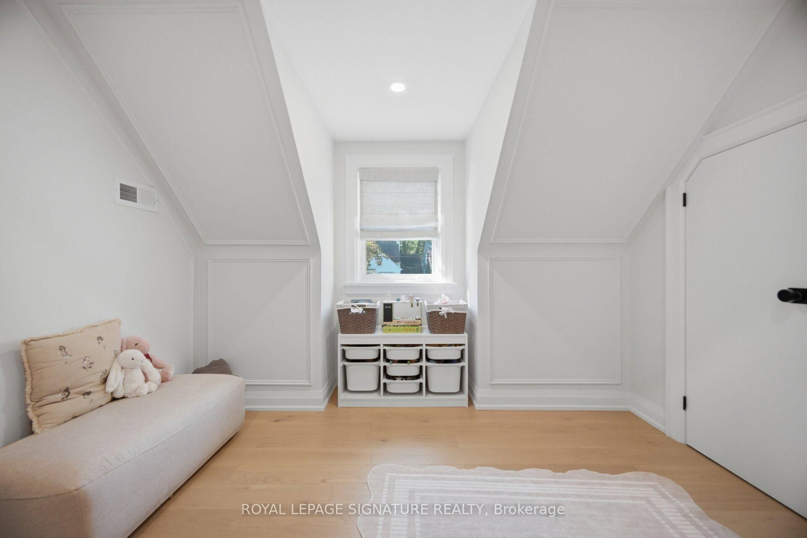 2 Wembley Avenue • Toronto, ON photo 27