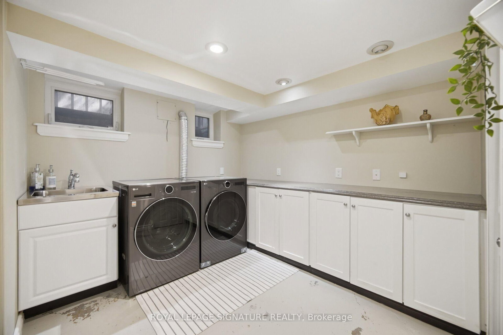 2 Wembley Avenue • Toronto, ON photo 40