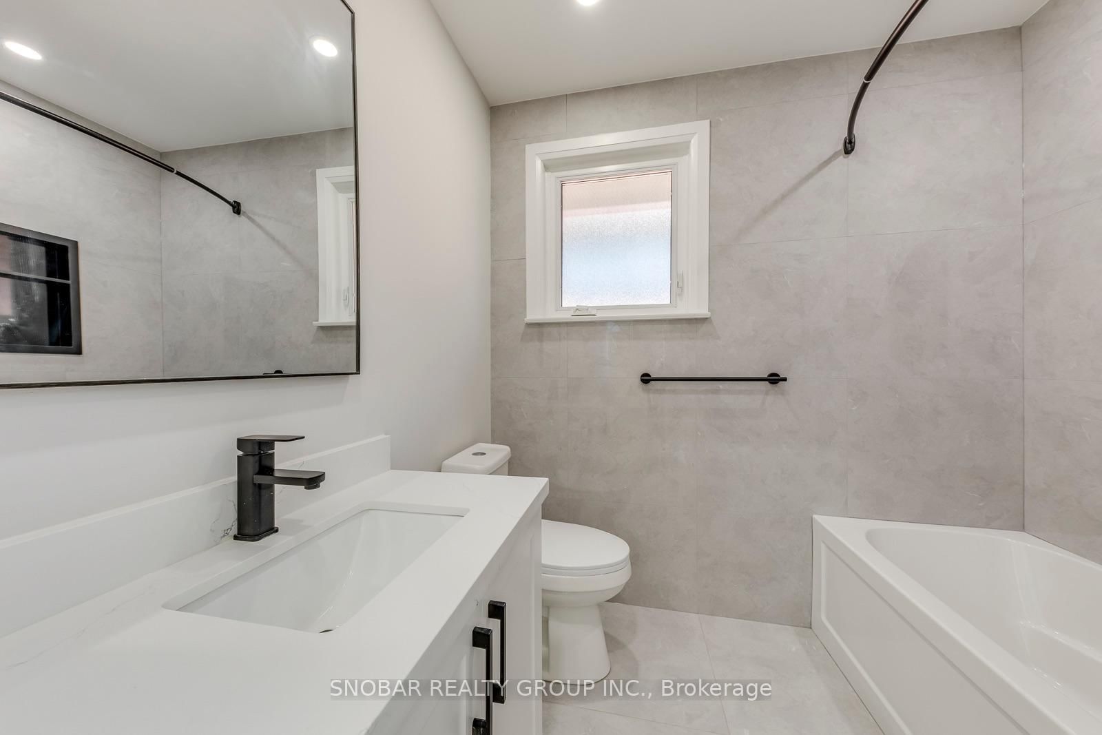 99 Sun Row Drive • Toronto, ON photo 21