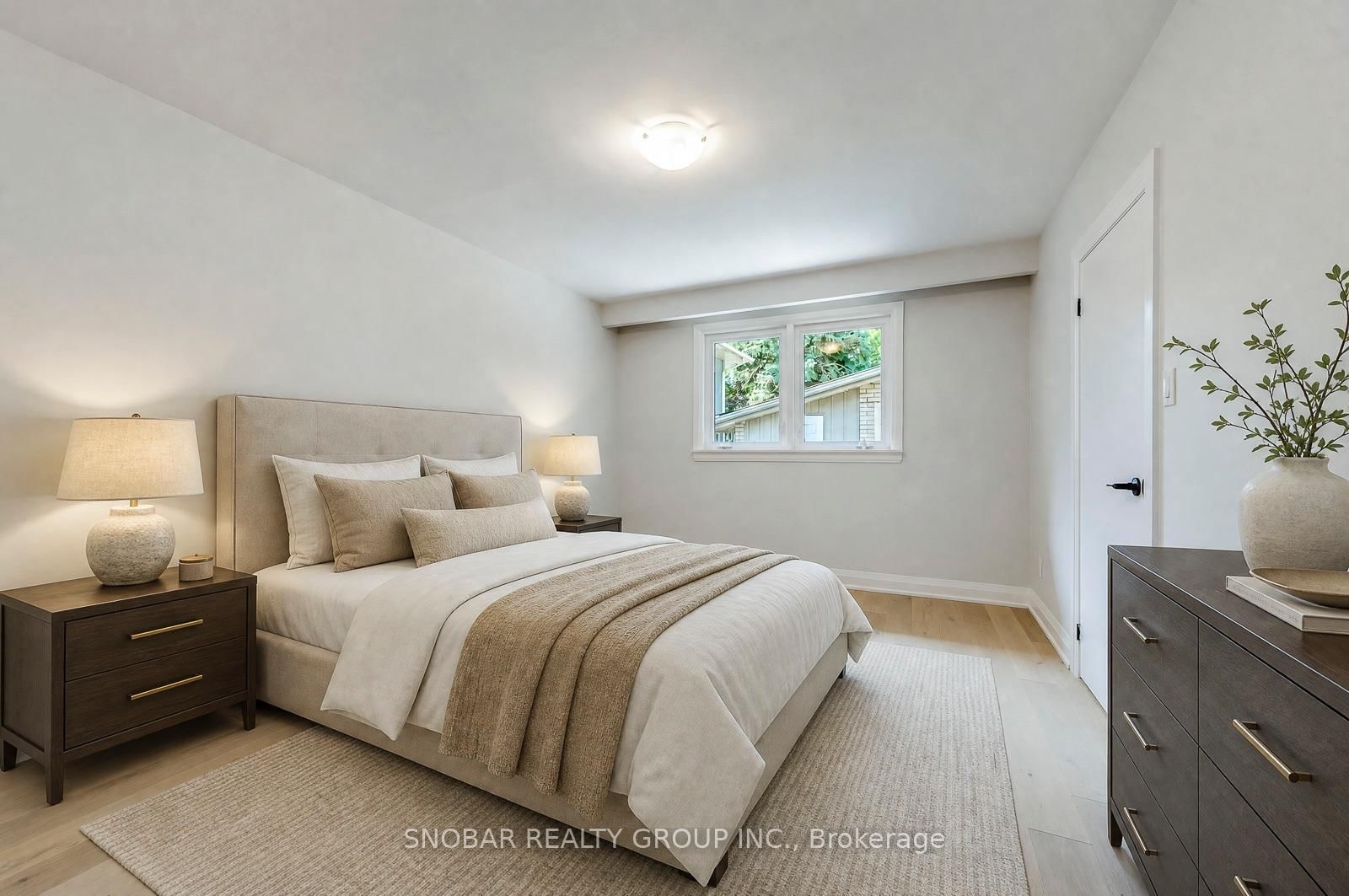 99 Sun Row Drive • Toronto, ON photo 5