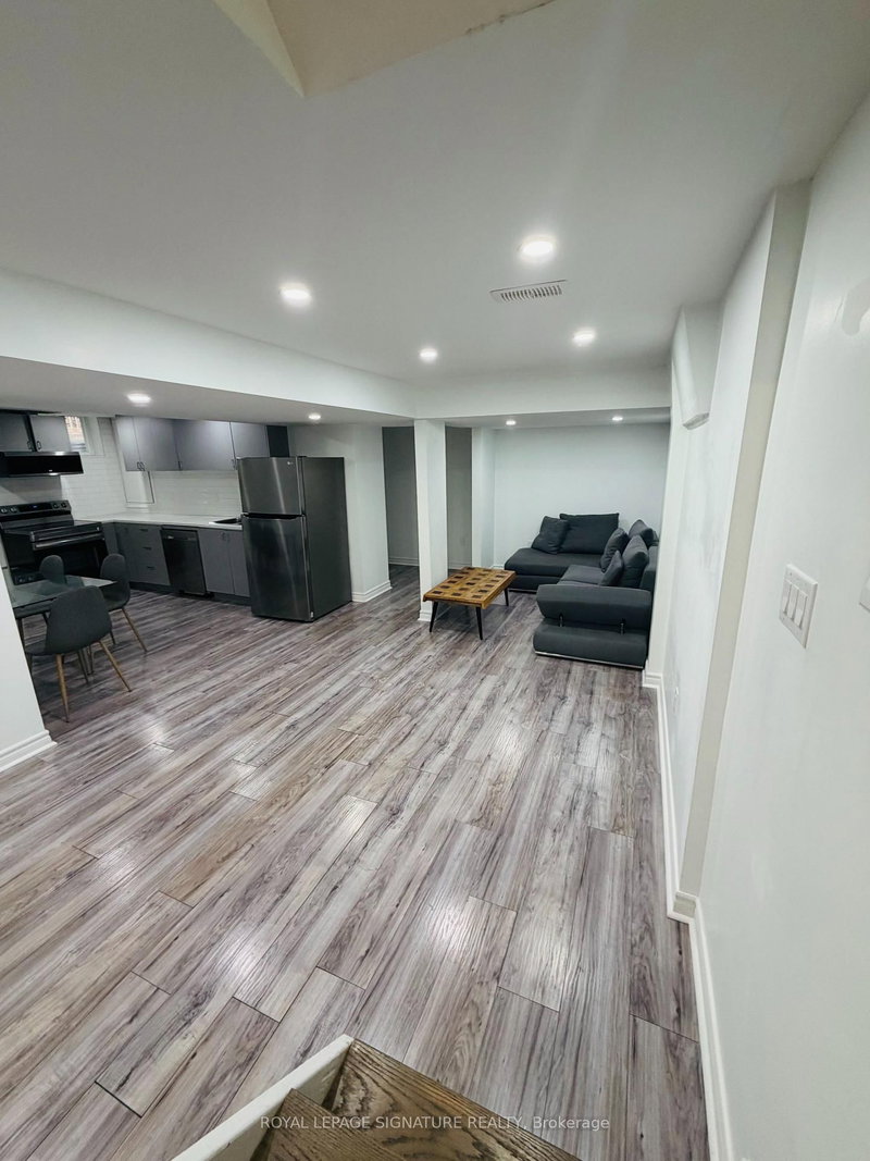 Room #2 - 445 Malaga Road