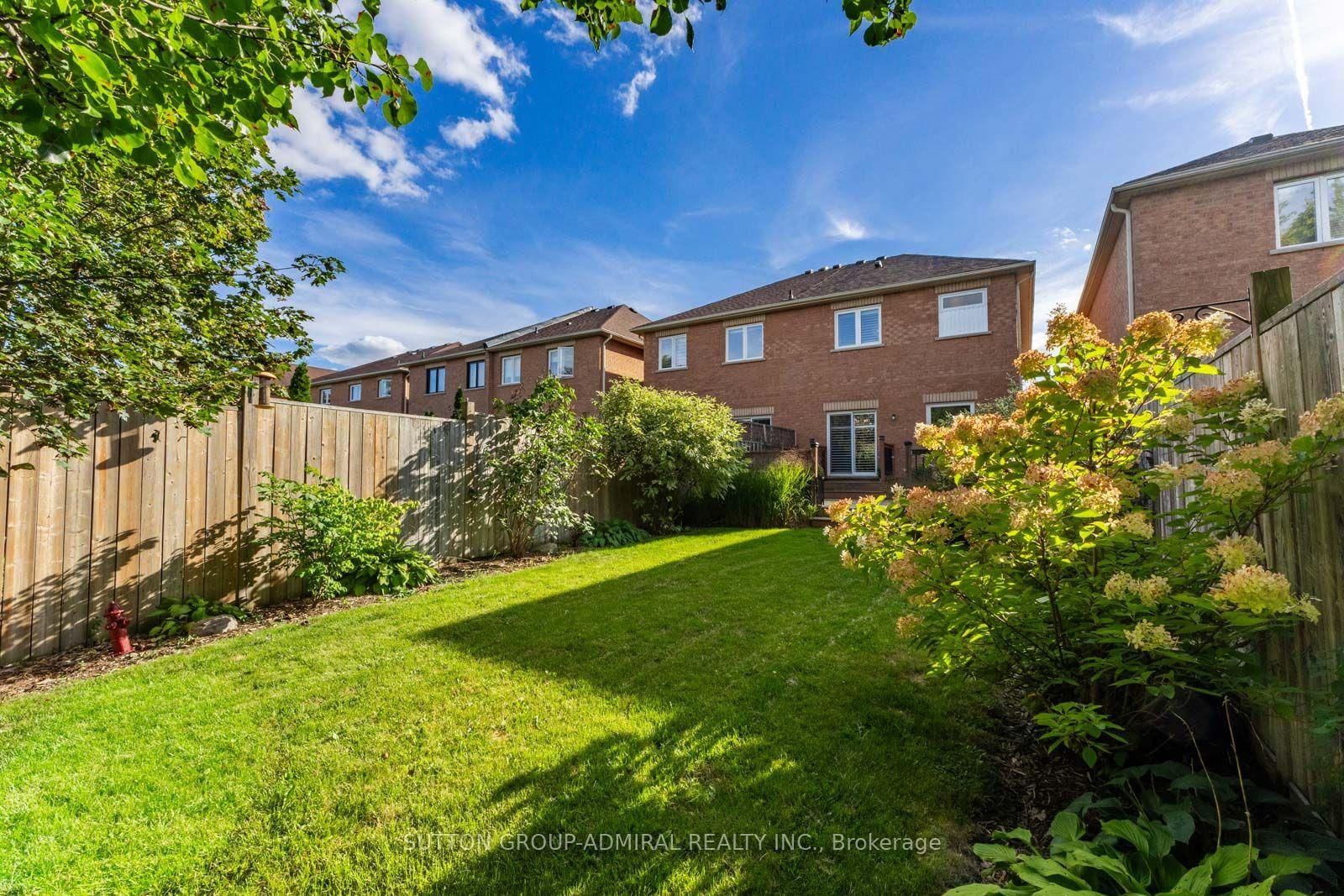 96 Niagara Trail • Halton Hills, ON photo 36