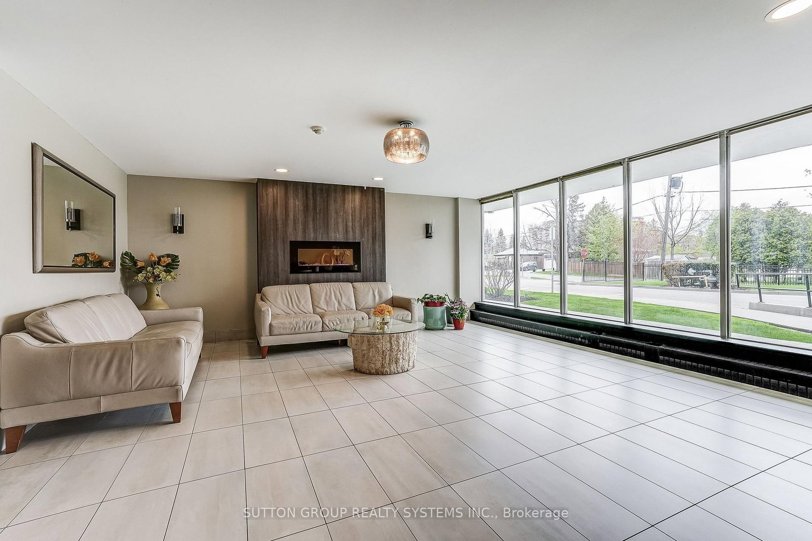 1100 Caven Street • #1211 • Mississauga, ON photo 4