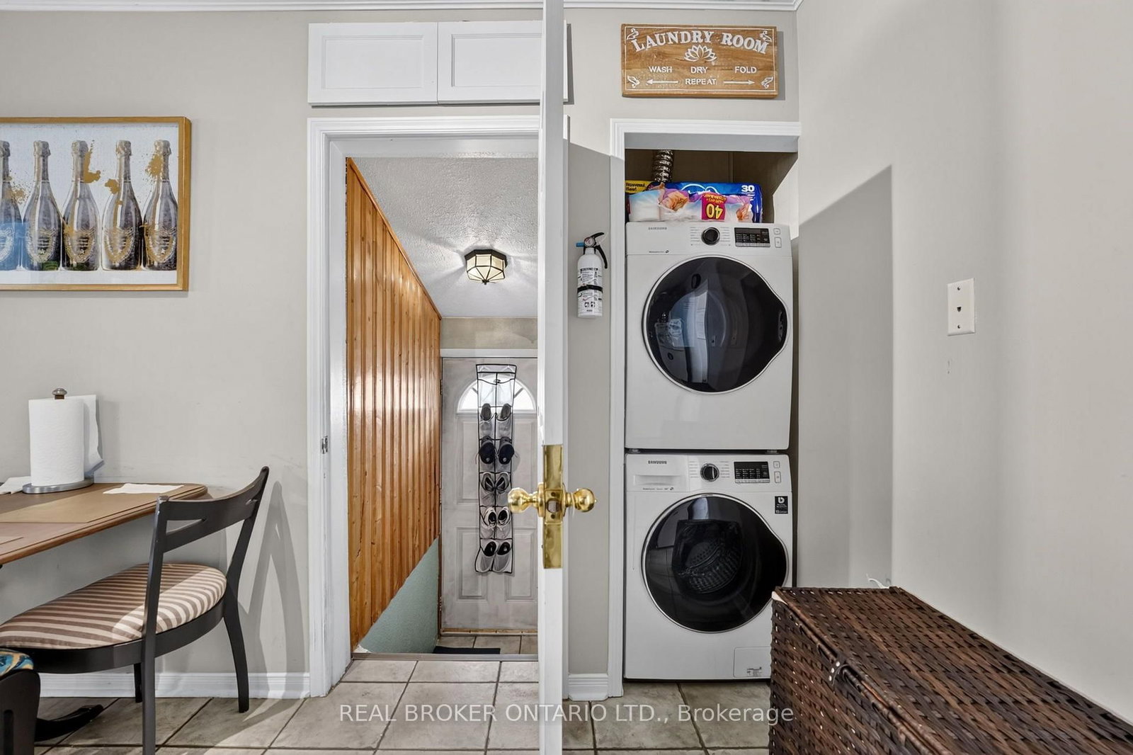 238 Chambers Avenue • Toronto, ON photo 27