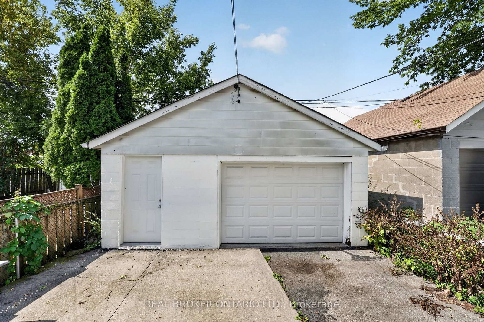 238 Chambers Avenue • Toronto, ON photo 6