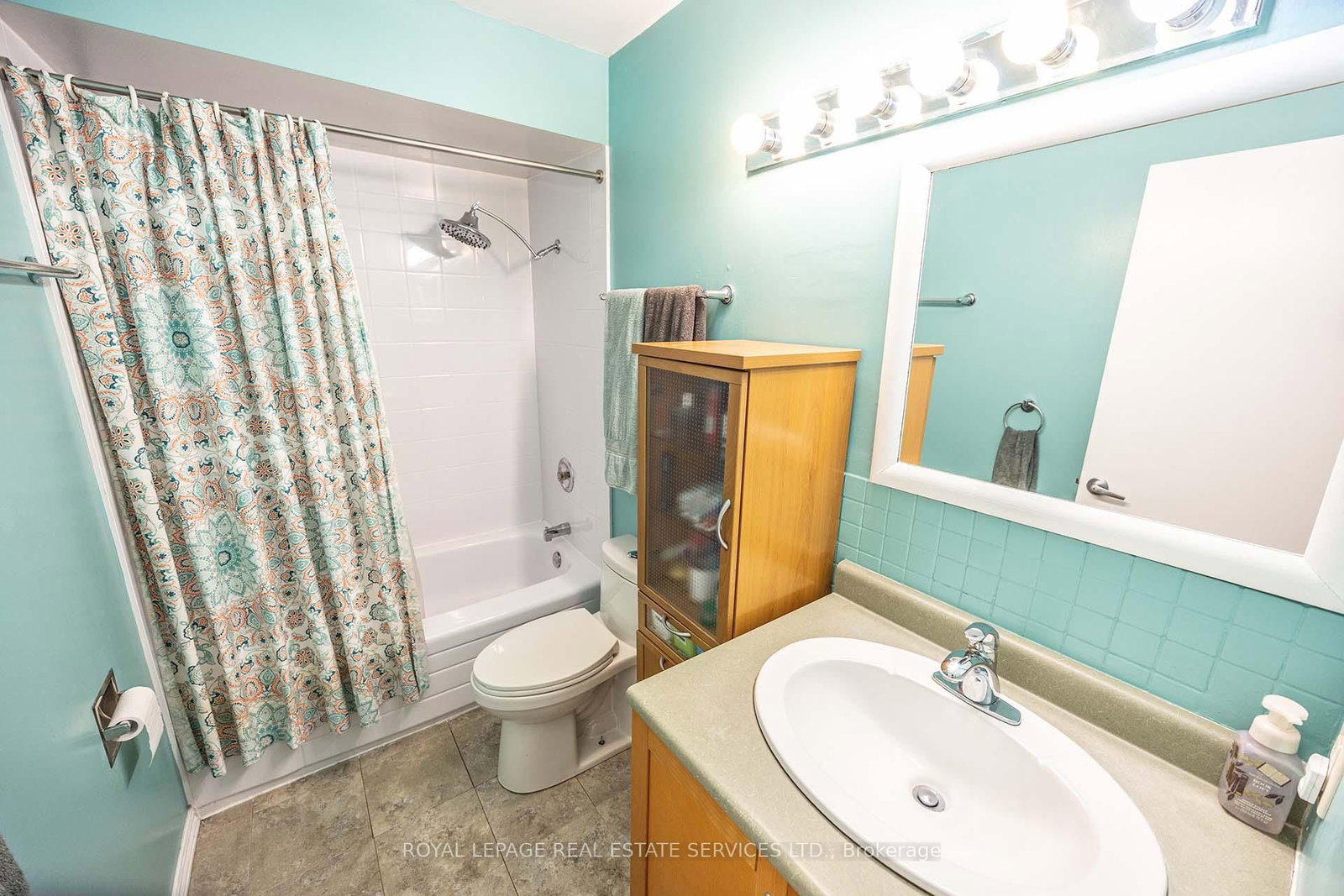 71 Old Burnhamthorpe Road • #18 • Toronto, ON photo 11