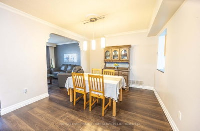 71 Old Burnhamthorpe Road • #18 • Toronto, ON photo 5