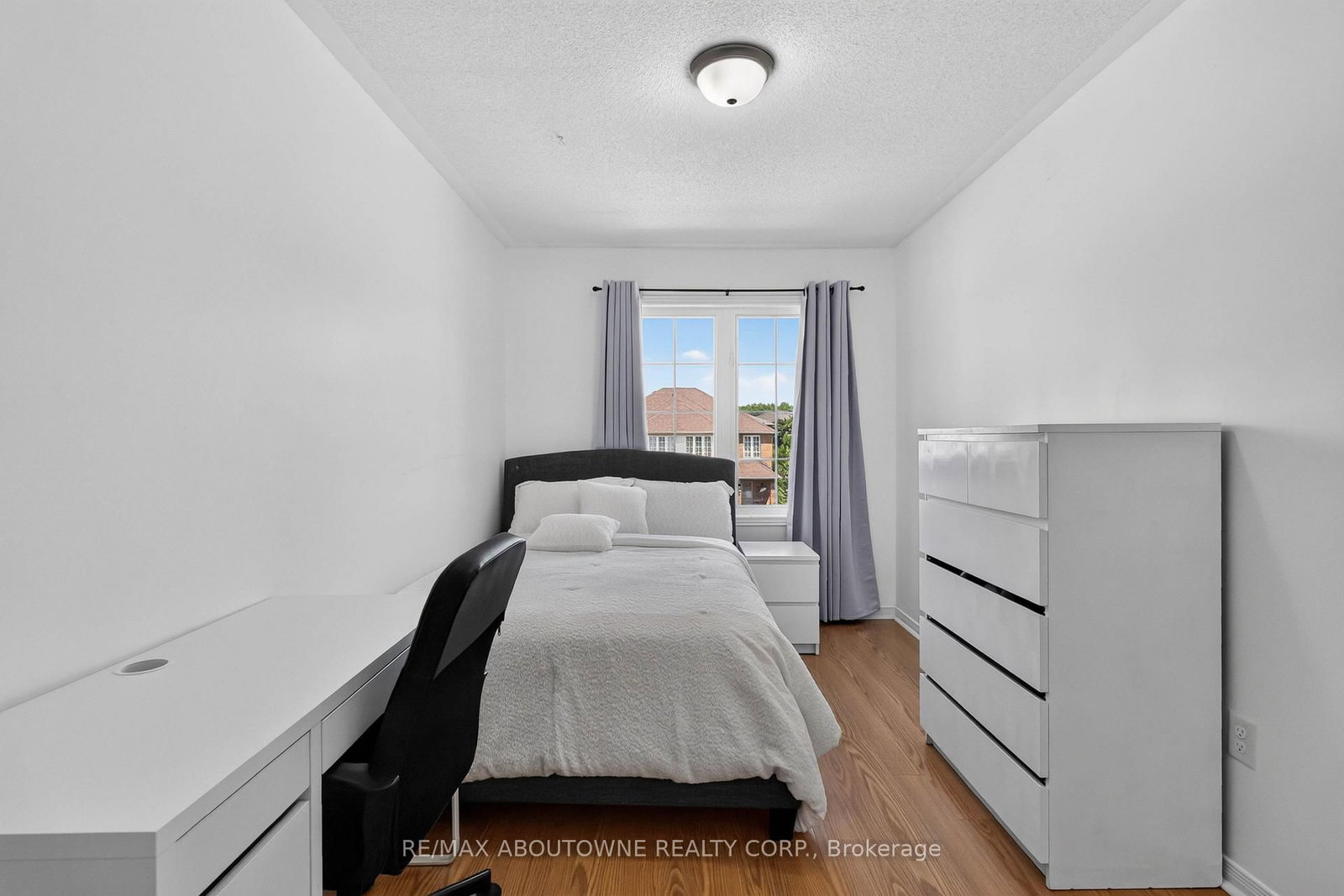 5233 Thornburn Drive • Burlington, ON photo 25