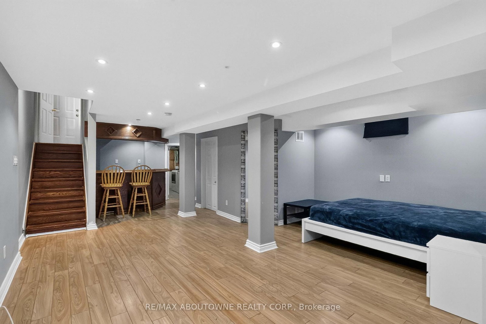 5233 Thornburn Drive • Burlington, ON photo 31