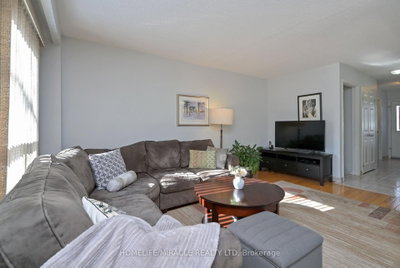 121 Falconer Drive • #27 • Mississauga, ON photo 6