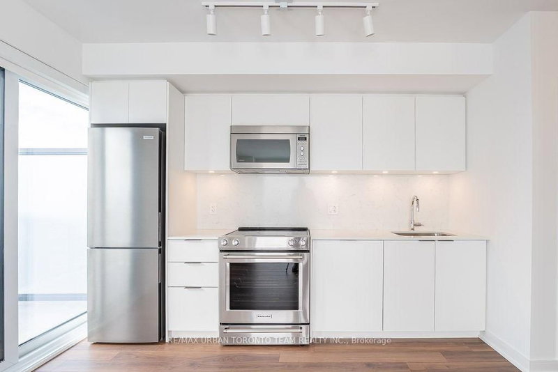 2310 - 30 Samuel Wood Way