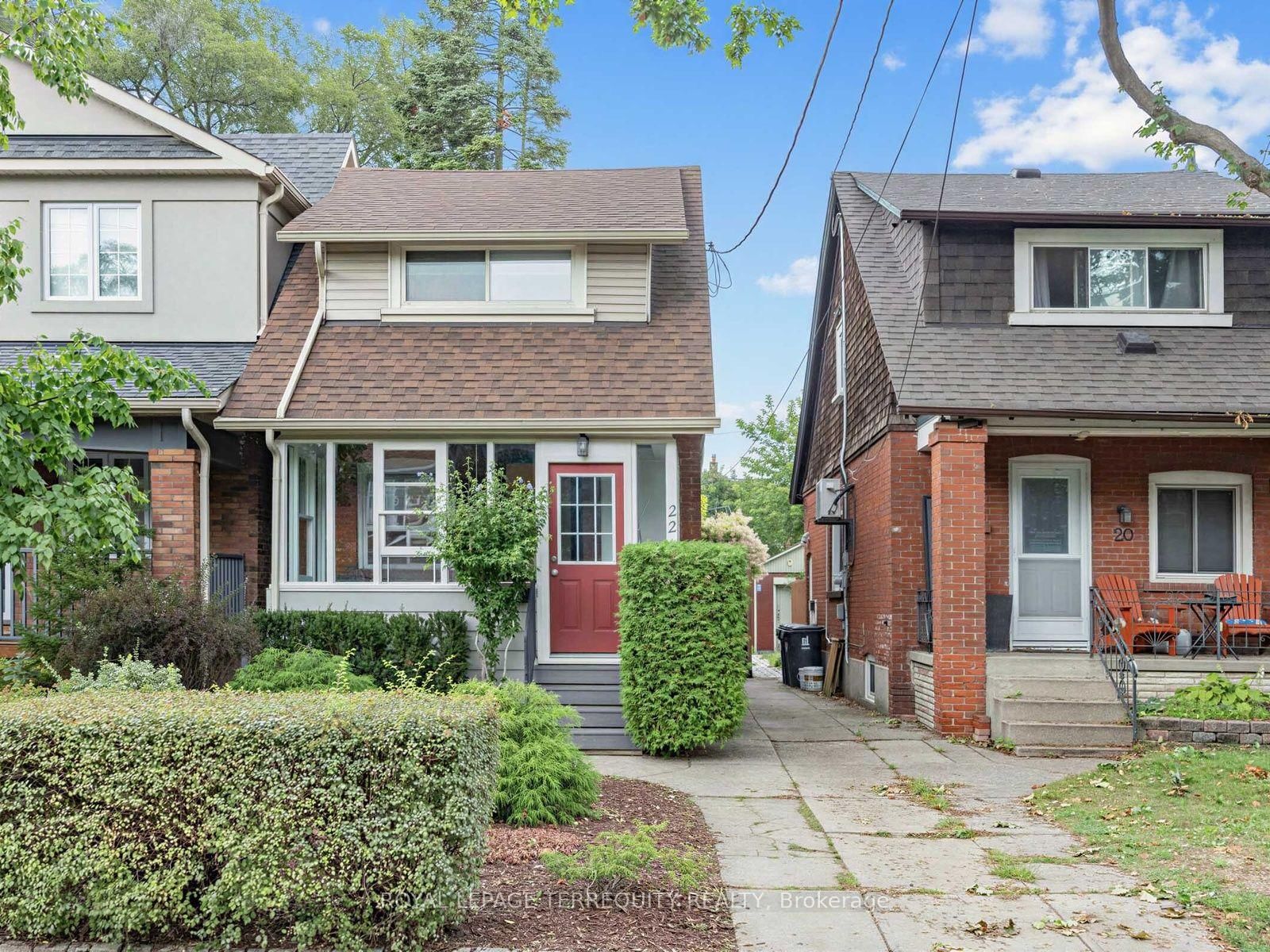 22 Montye Avenue • Toronto, ON photo 3