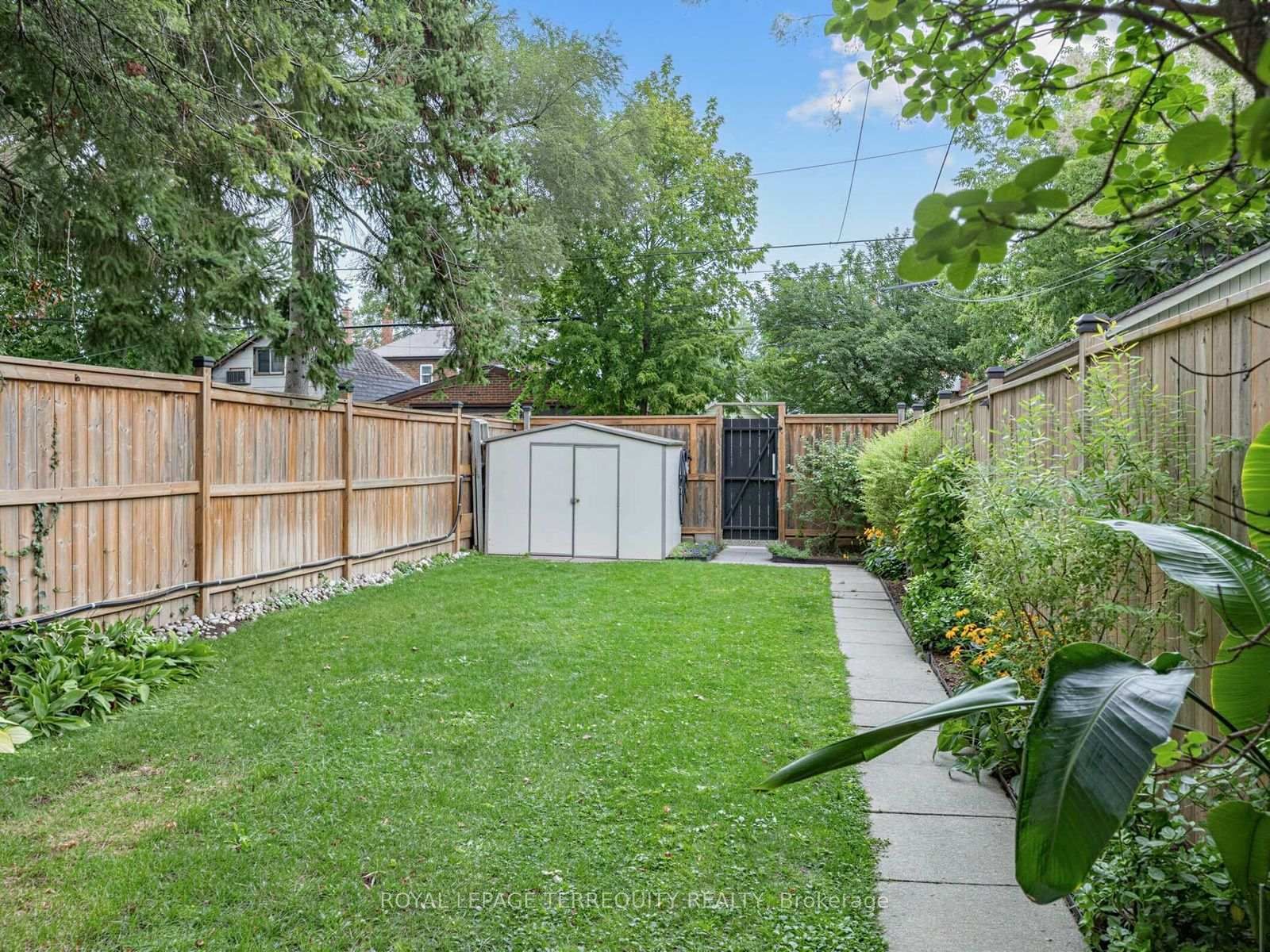 22 Montye Avenue • Toronto, ON photo 31